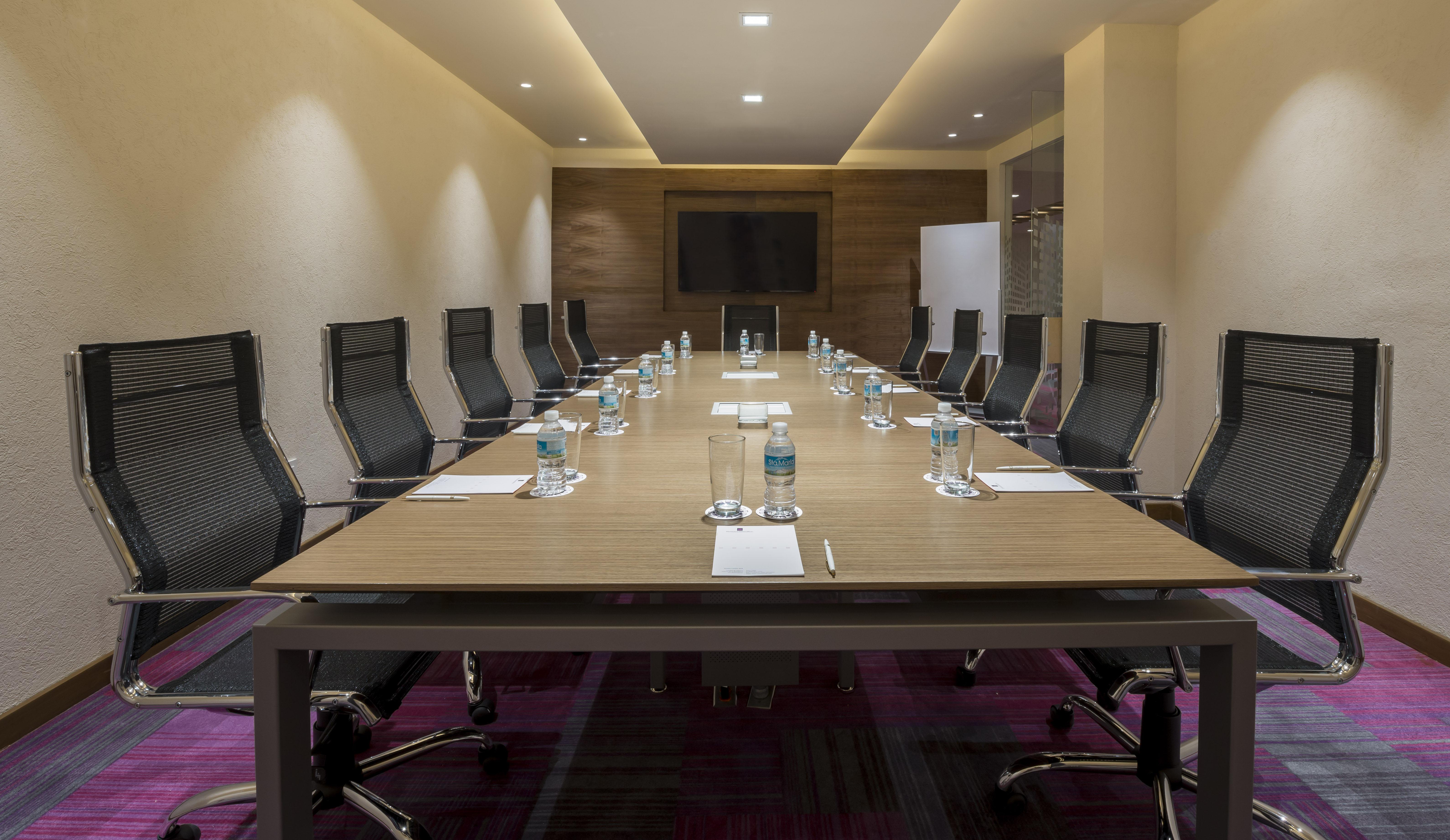 Hotel Camino Real Pedregal Mexico Zewnętrze zdjęcie Boardroom at W Bengaluru