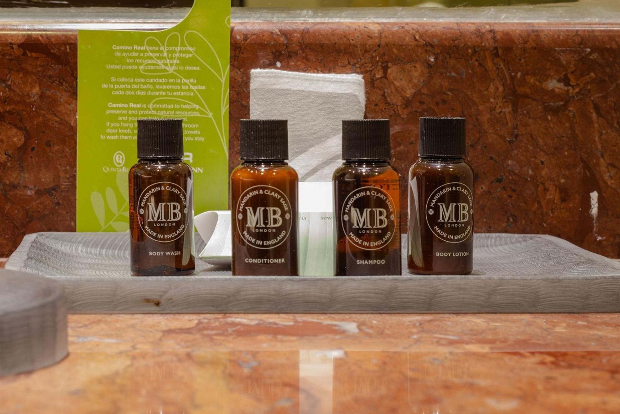 Hotel Camino Real Pedregal Mexico Zewnętrze zdjęcie MB toiletries